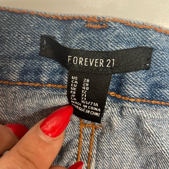 Super cute woman shorts size 28! - Picture 2 of 3